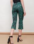 Зеленые брюки с леопардовым принтом длина 3/4 от Think&Believe