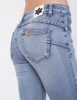Стильные светлые джинсы от Miss Bon Bon 
