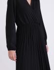 Плиссированное платье с V-образным вырезом Coolples Moda черное
