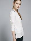 Белая блуза с вышивкой от Dandara