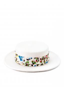Шляпа Белая фетровая шляпа с цветной лентой от Saint MAEVE