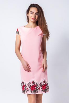 Платье Розовое платье-футляр с отделкой кружевом и вышивкой