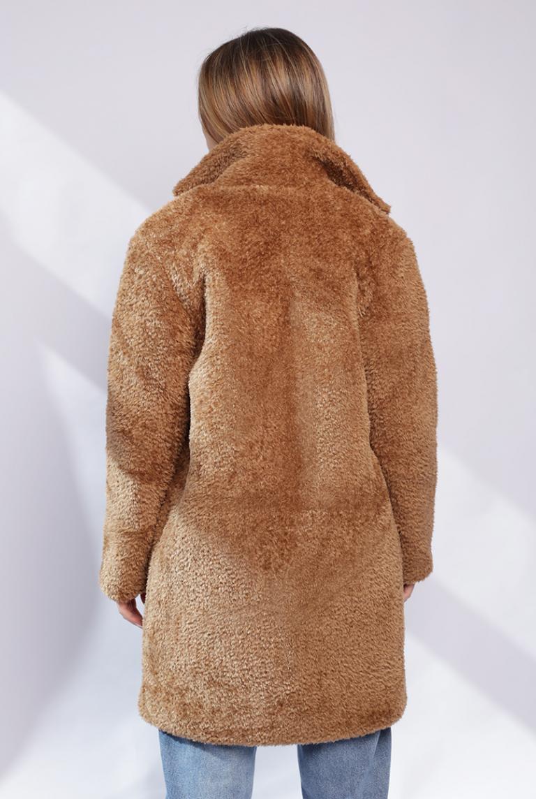 Пальто коричневого цвета от Bludeise