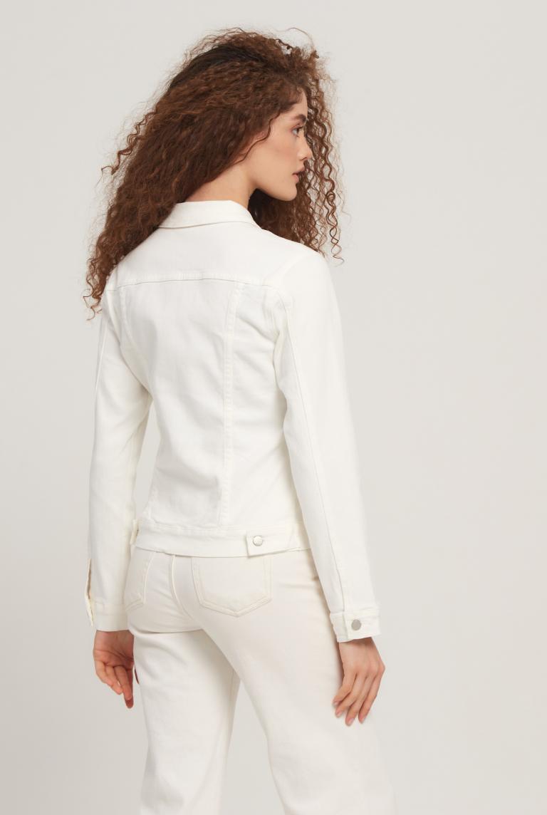 Джинсовая куртка белого цвета от Premium