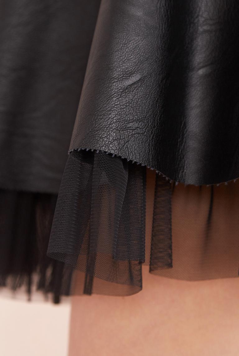 Черная короткая юбка из искусственной кожи от New Collection