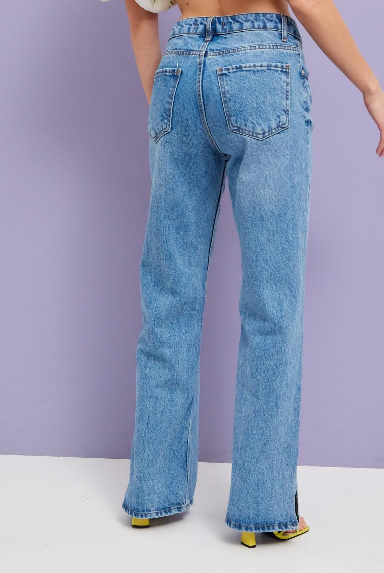 Широкие джинсы с разрезом синего цвета от ZND