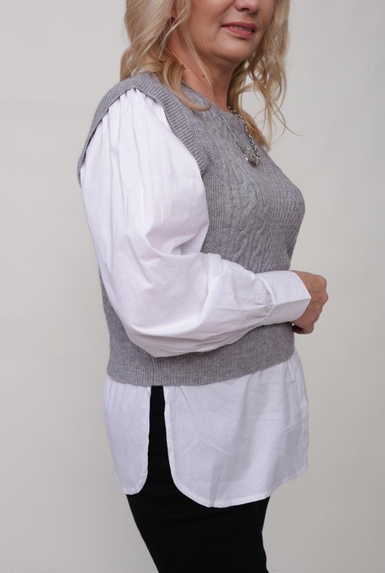 Белая блузка с жилетом серого цвета от Lazy Girl