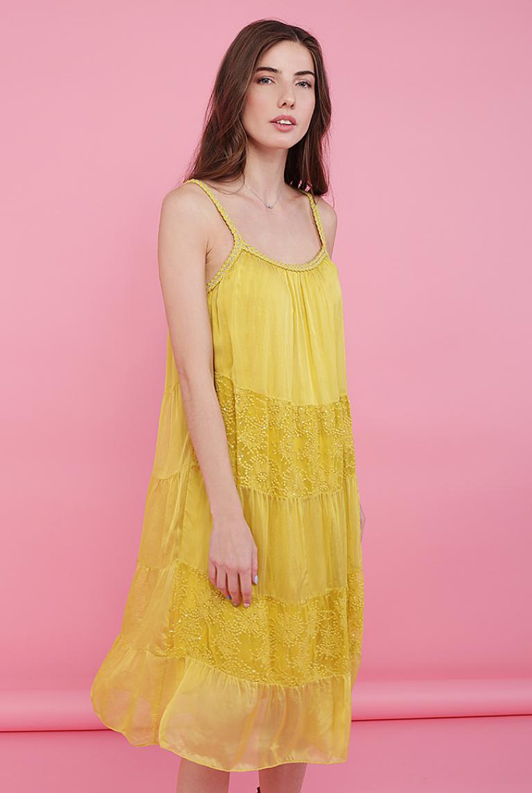 Легкий шелковый сарафан от New Grinta желтого цвета