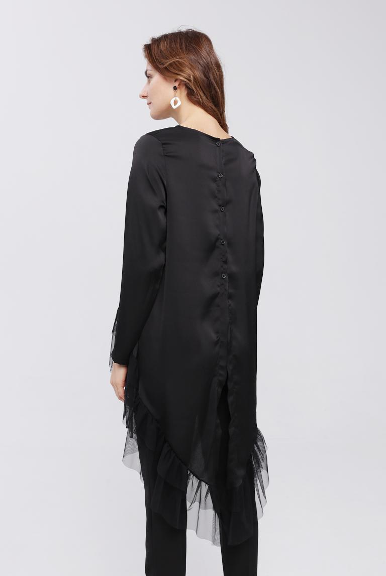 Черная удлиненная блуза от Stella Marina