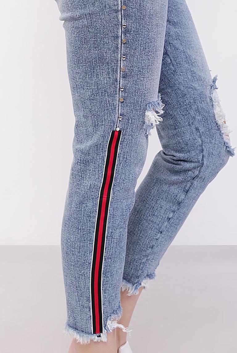 Стильные джинсы с лампасами от MISS BON BON 