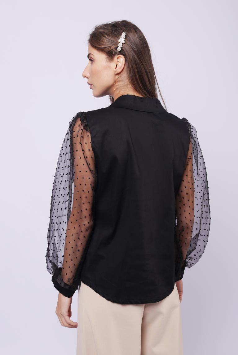 Черная блузка с прозрачными рукавами от Liqui