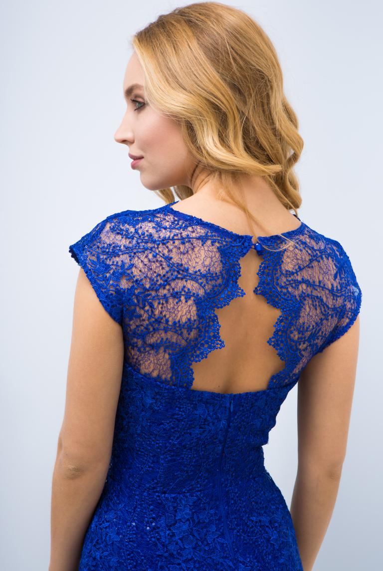 Мини платье синего цвета из стрейчевого кружева от Anetty